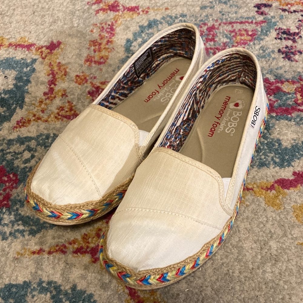 Skechers Women's Cream Slip-On with Multicolor Boho Braid Trim Size 7.5